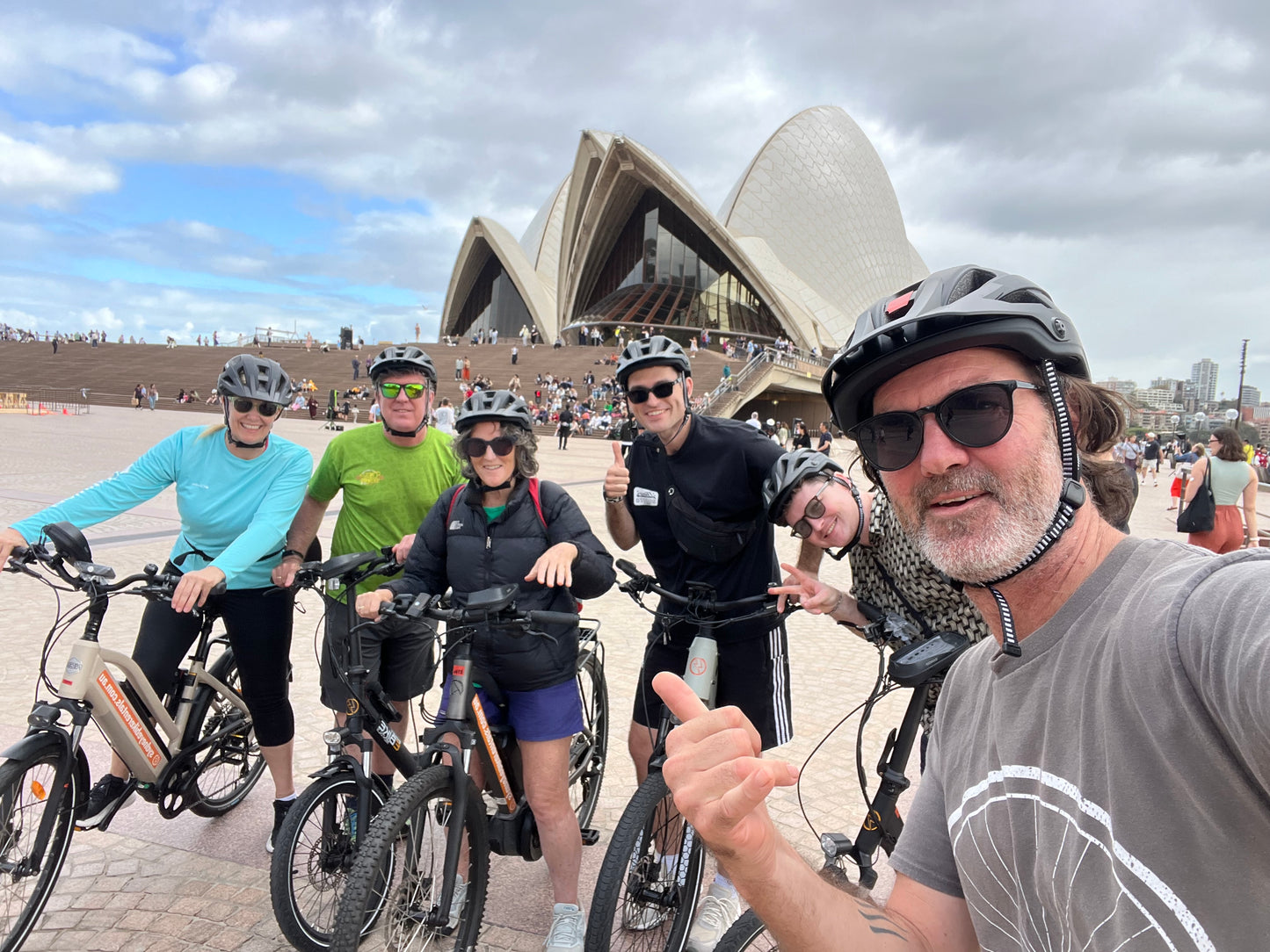 wE Sydney City Guided Bike Tour